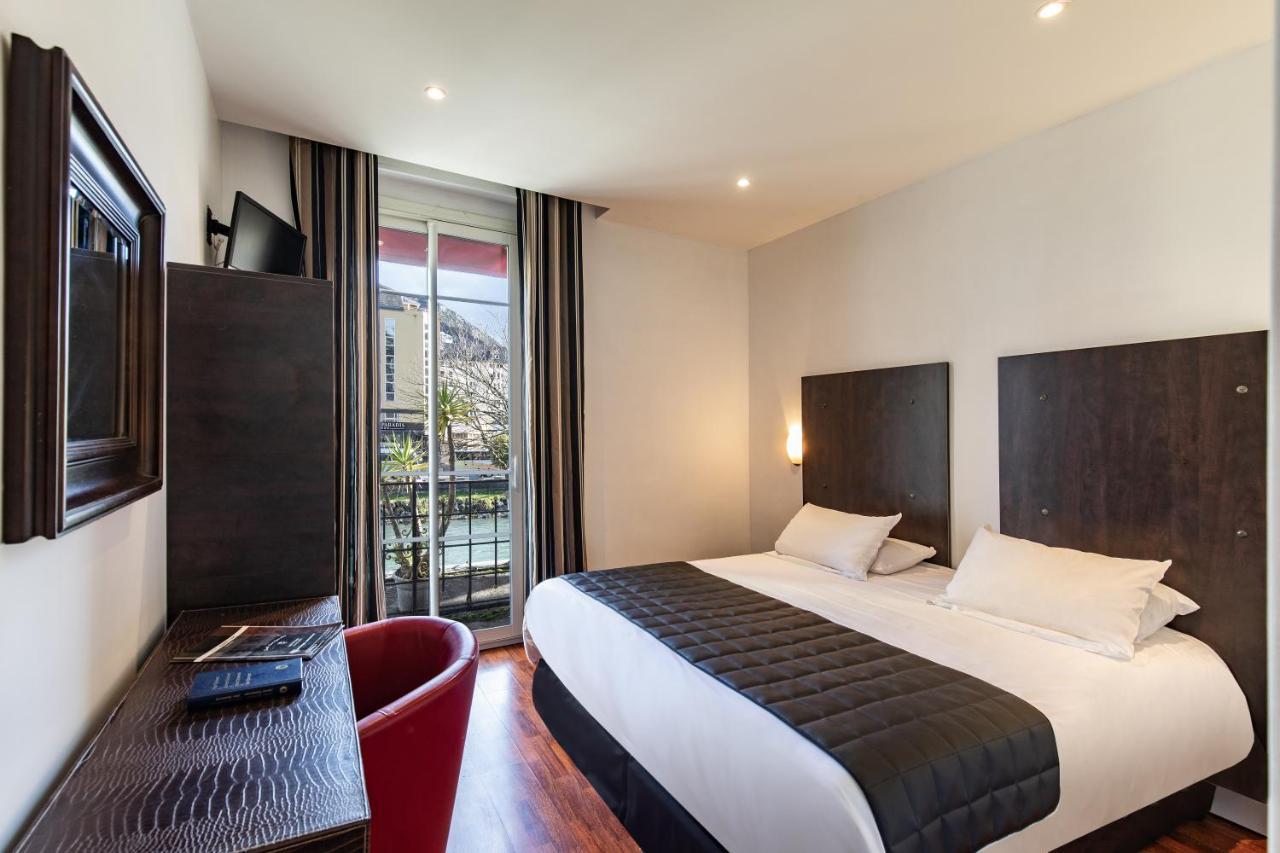 Hotel Jeanne D'Arc Lourdes Esterno foto