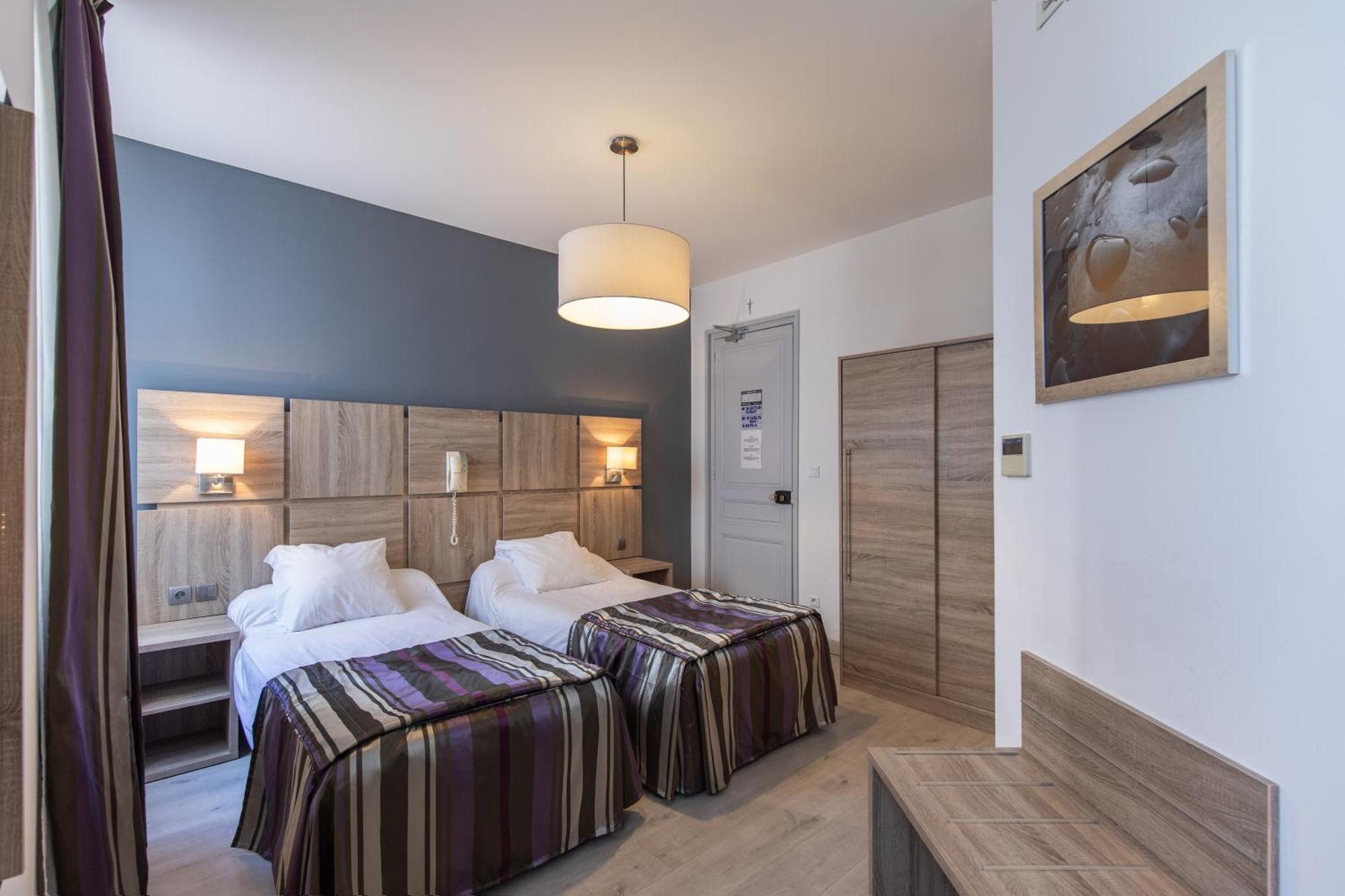 Hotel Jeanne D'Arc Lourdes Esterno foto