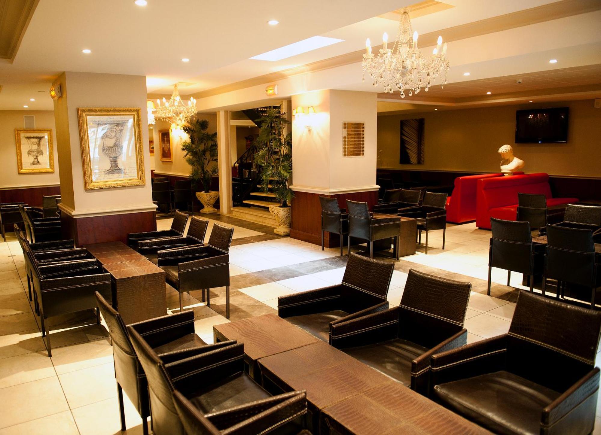 Hotel Jeanne D'Arc Lourdes Esterno foto