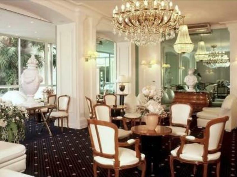 Hotel Jeanne D'Arc Lourdes Esterno foto